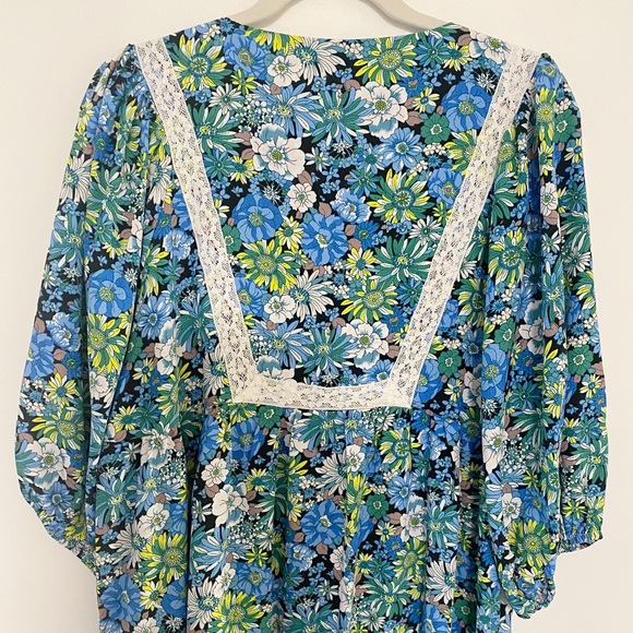 Shop Zoco - floral flowy mini dress, size Large - Picture 5 of 6